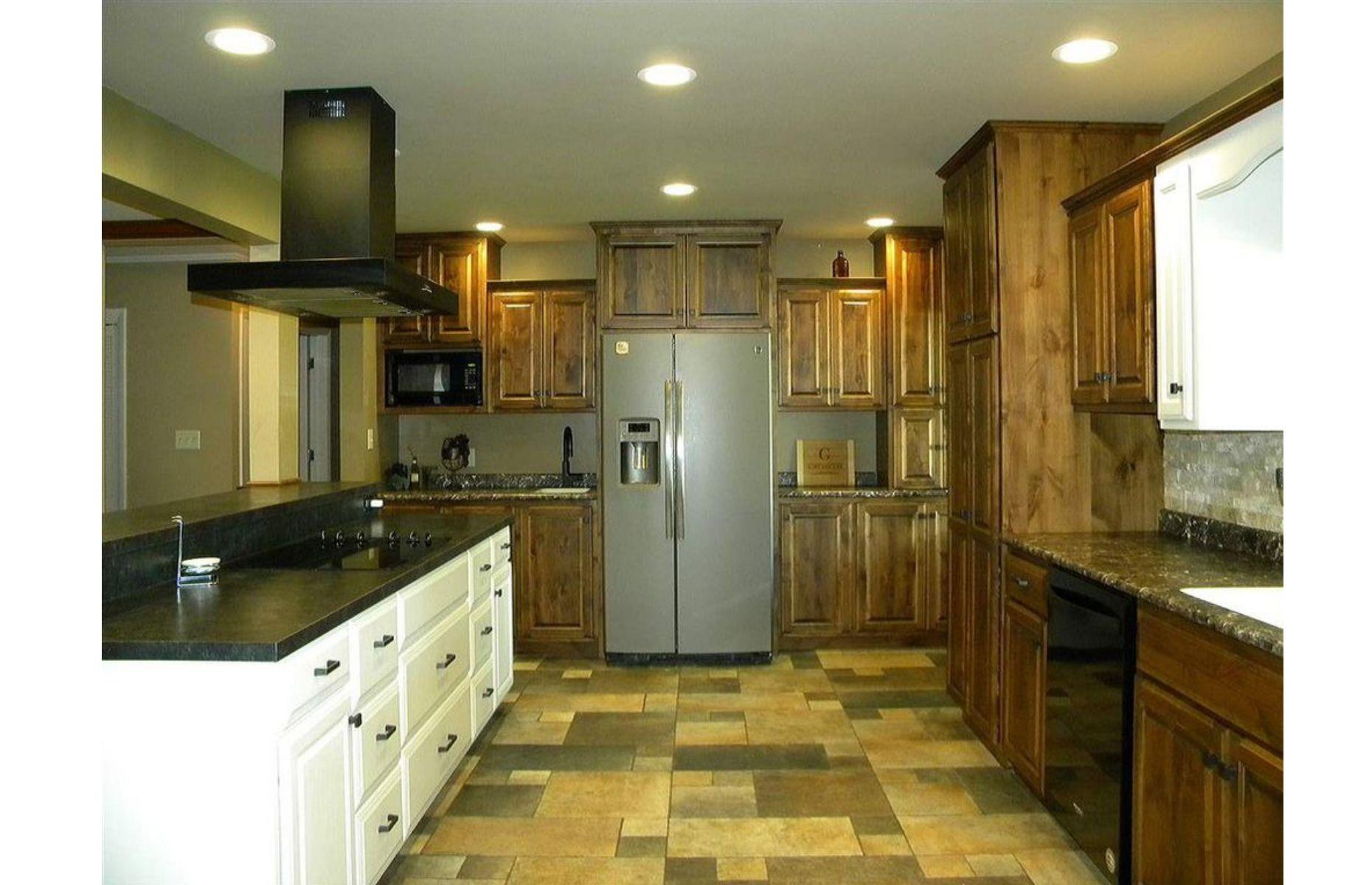 Spacious family home, North Platte, Nebraska: $360,000 (£286k) 